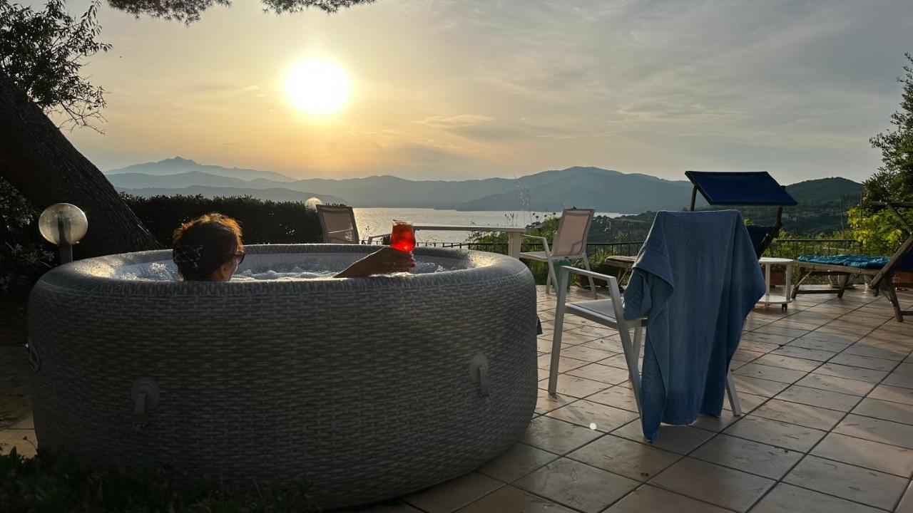 Villa Mit Whirlpool Und Phantastischer Aussicht Capoliveri  Exteriér fotografie